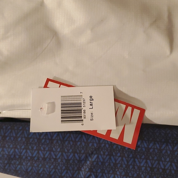 ❤ Marvel 💙 Captain America Windbreaker - Picture 2 of 9